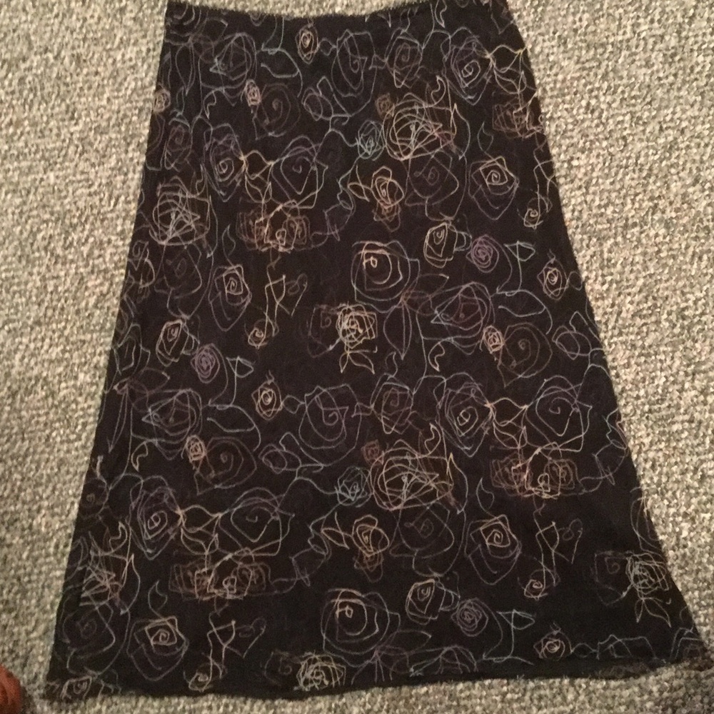 I.e. mid length black skirt Sz Medium